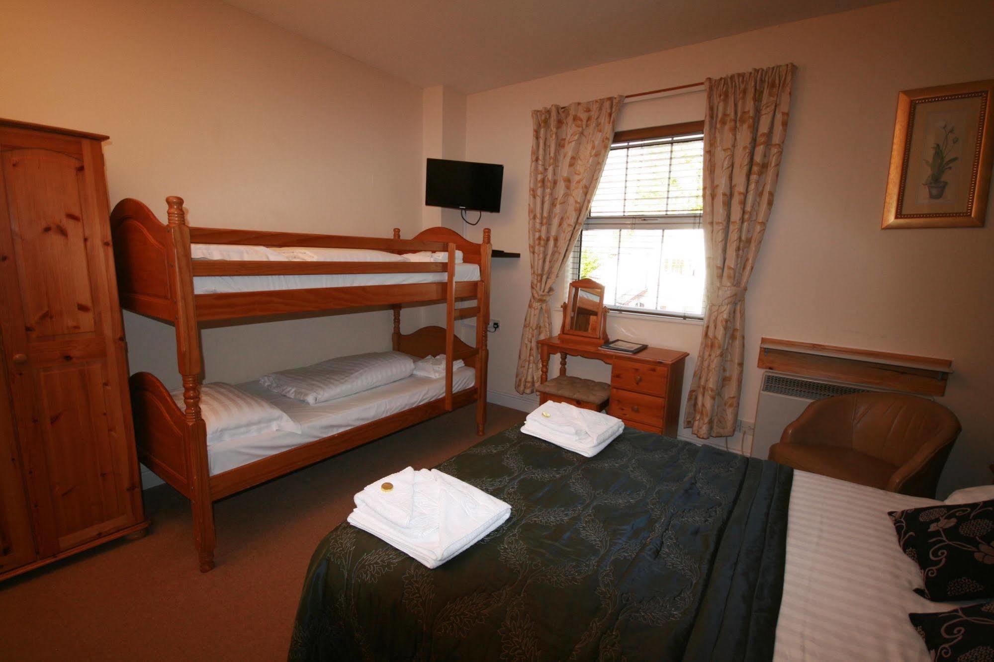 ווינדרמר Glenburn Guest House מראה חיצוני תמונה